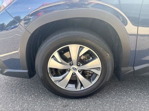 Used 2023 Subaru Ascent Premium image 29