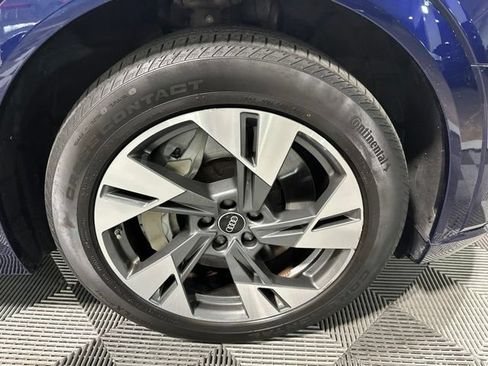 Used 2022 Audi e-tron Premium AWD/4WD image 9