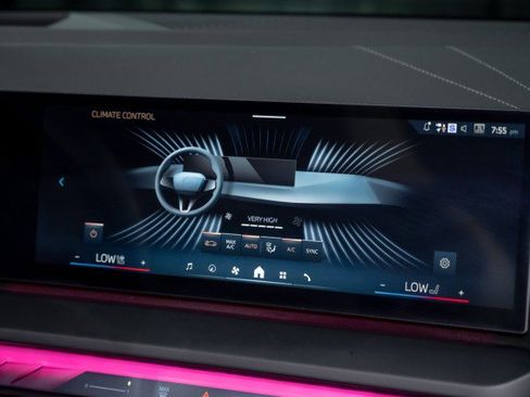 Used 2025 BMW X3 xDrive30i w/ Premium Package image 16