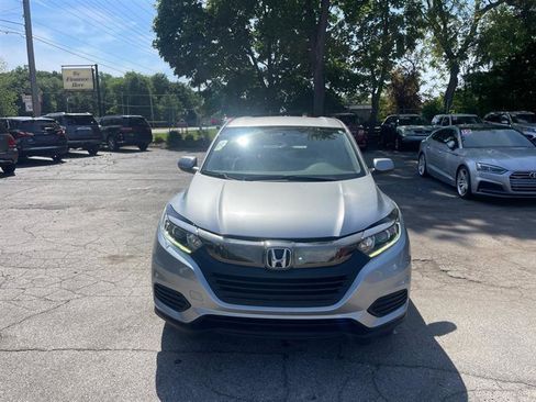 Used 2019 Honda HR-V LX image 2