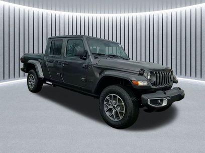 New 2026 Jeep Gladiator Sport