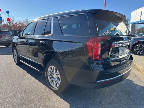 Used 2023 GMC Yukon SLT image 3
