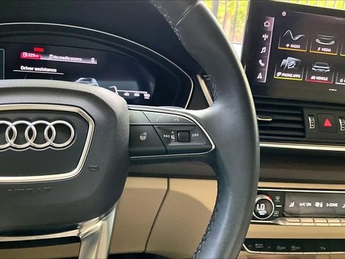 Used 2021 Audi Q5 2.0T Premium Plus w/ Premium Plus Package AWD/4WD image 24
