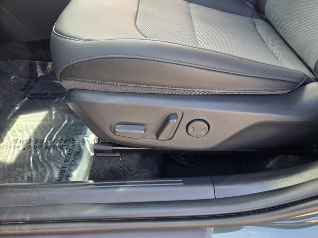 New 2026 Kia Niro EX FWD image 12