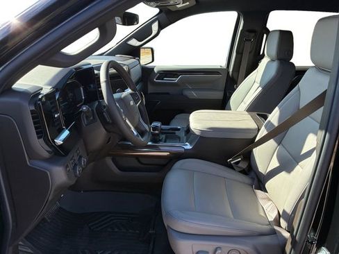 New 2026 Chevrolet Silverado 1500 LT w/ Z71 Off-Road Package image 11