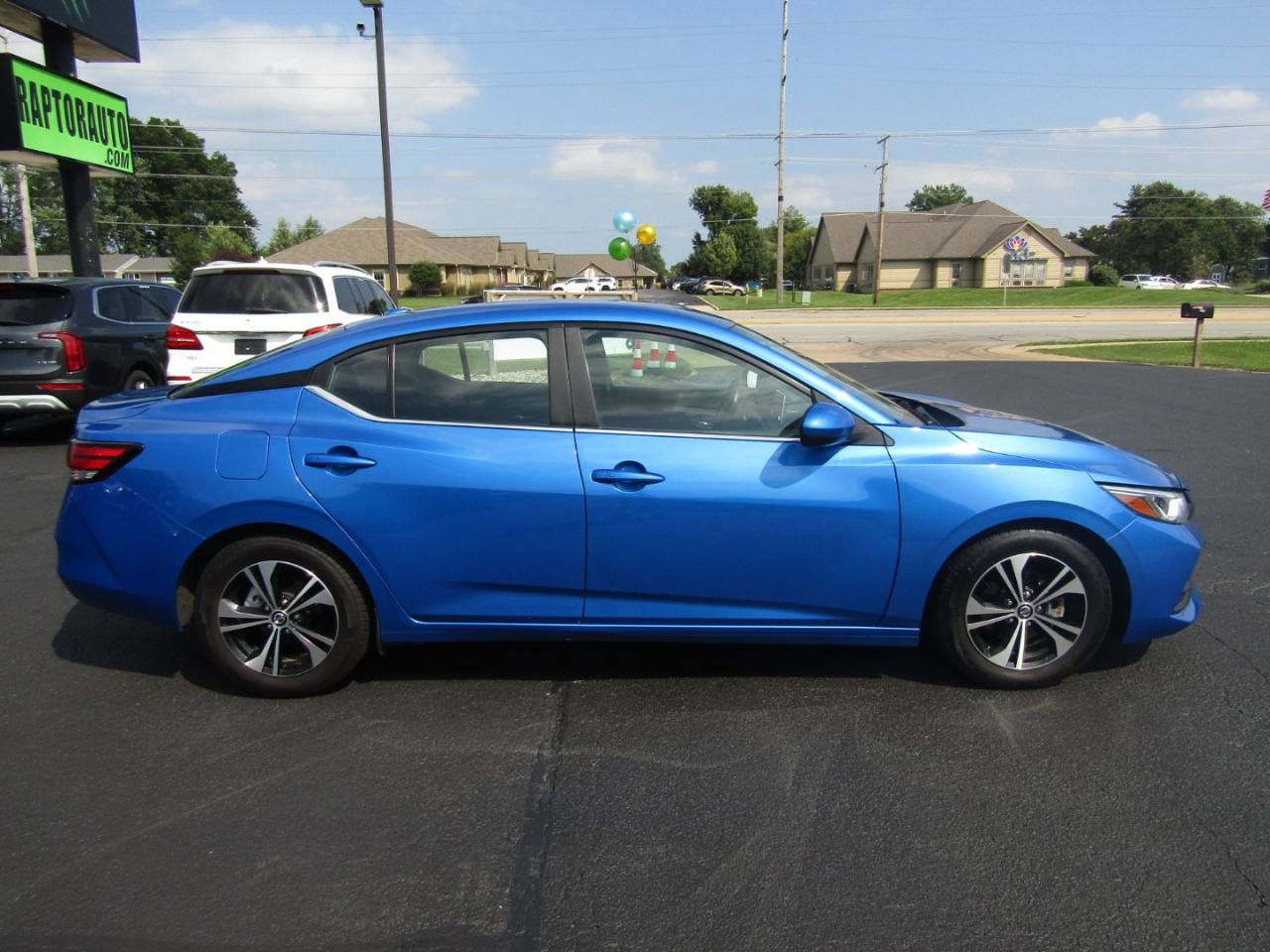 Used 2022 Nissan Sentra SV w/ Trunk Package FWD image 9
