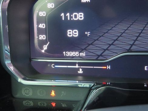 Used 2025 GMC Sierra 1500 Elevation image 31