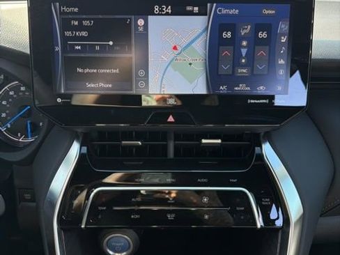 Certified 2022 Toyota Venza Limited w/ Advanced Technology Package AWD/4WD image 12