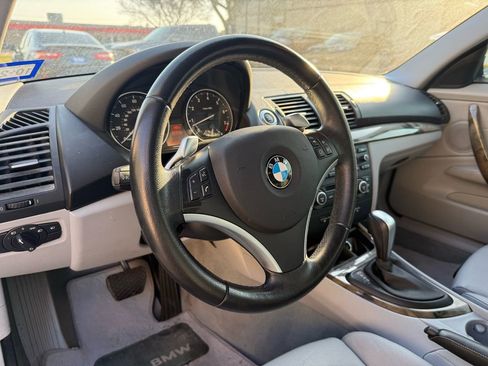 Used 2009 BMW 128i Coupe w/ Premium Pkg image 4