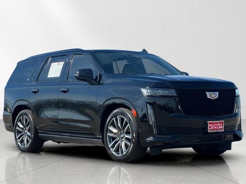 Used 2021 Cadillac Escalade Sport w/ Driver Assist Tech Package image 8