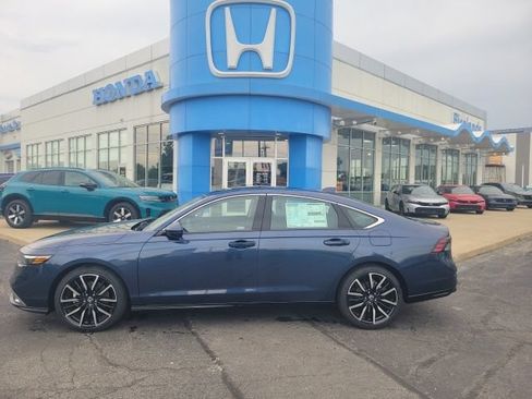New 2026 Honda Accord Touring image 12