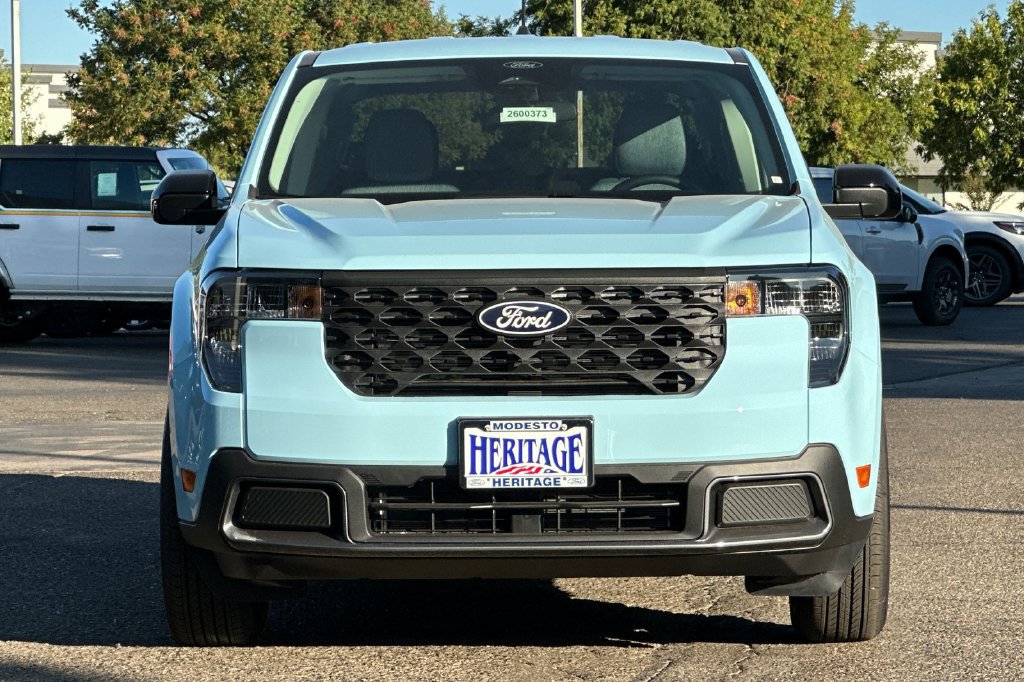 New 2026 Ford Maverick XLT w/ XLT Luxury Package FWD image 9