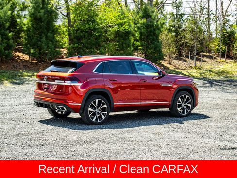 Used 2024 Volkswagen Atlas Cross Sport SEL Premium R-Line AWD/4WD image 8