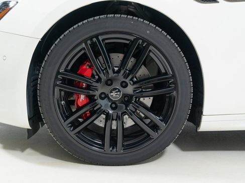 Used 2024 Maserati Ghibli Modena Ultima Q4 AWD/4WD image 12