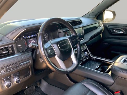 Used 2021 GMC Yukon Denali AWD/4WD image 18