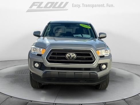 Used 2020 Toyota Tacoma SR5 image 3