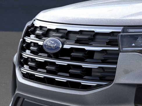 New 2025 Ford Explorer Active w/ Active Comfort Package image 17