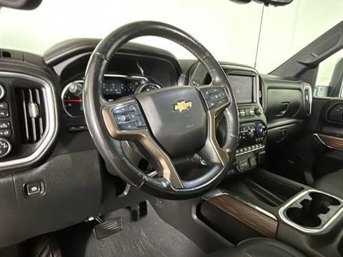 Used 2020 Chevrolet Silverado 2500 High Country w/ Z71 Off-Road Package AWD/4WD image 13