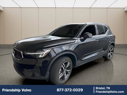 Used 2025 Volvo XC40 B5 Core