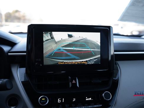 Used 2023 Toyota Corolla Cross LE image 11