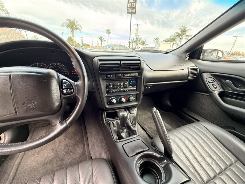 Used 2002 Chevrolet Camaro Z28 w/ SS Performance/Appearance Pkg RWD image 15