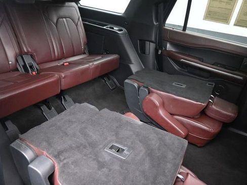Used 2023 Ford Expedition Limited RWD image 25