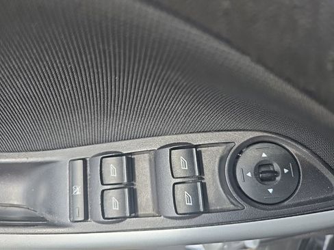 Used 2014 Ford Focus SE w/ Equipment Group 201A image 10