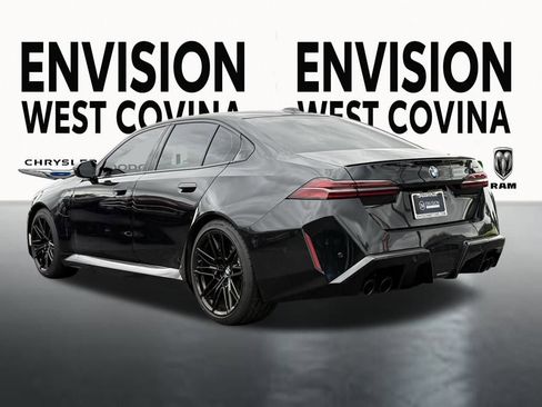 Used 2025 BMW M5 w/ Executive Package image 7
