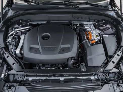 New 2026 Volvo XC60 T8 Ultra w/ Protection Package Premier AWD/4WD image 19