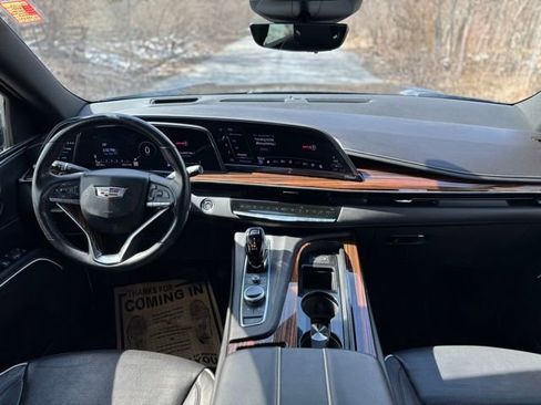 Used 2021 Cadillac Escalade ESV Premium Luxury w/ LPO, Radiant Package image 23