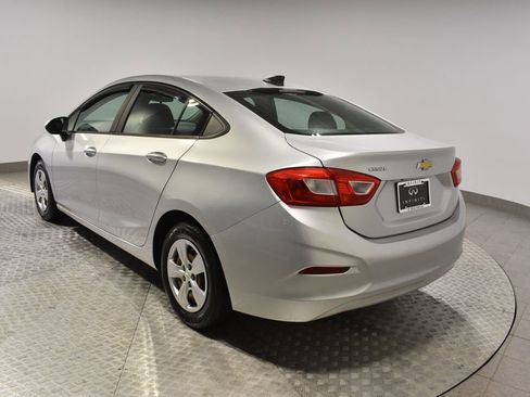 Used 2017 Chevrolet Cruze LS image 5