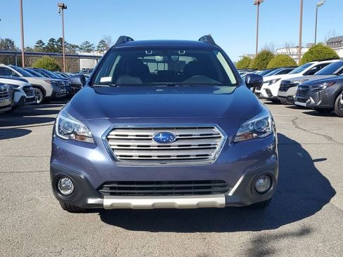 Used 2017 Subaru Outback 2.5i Limited image 2