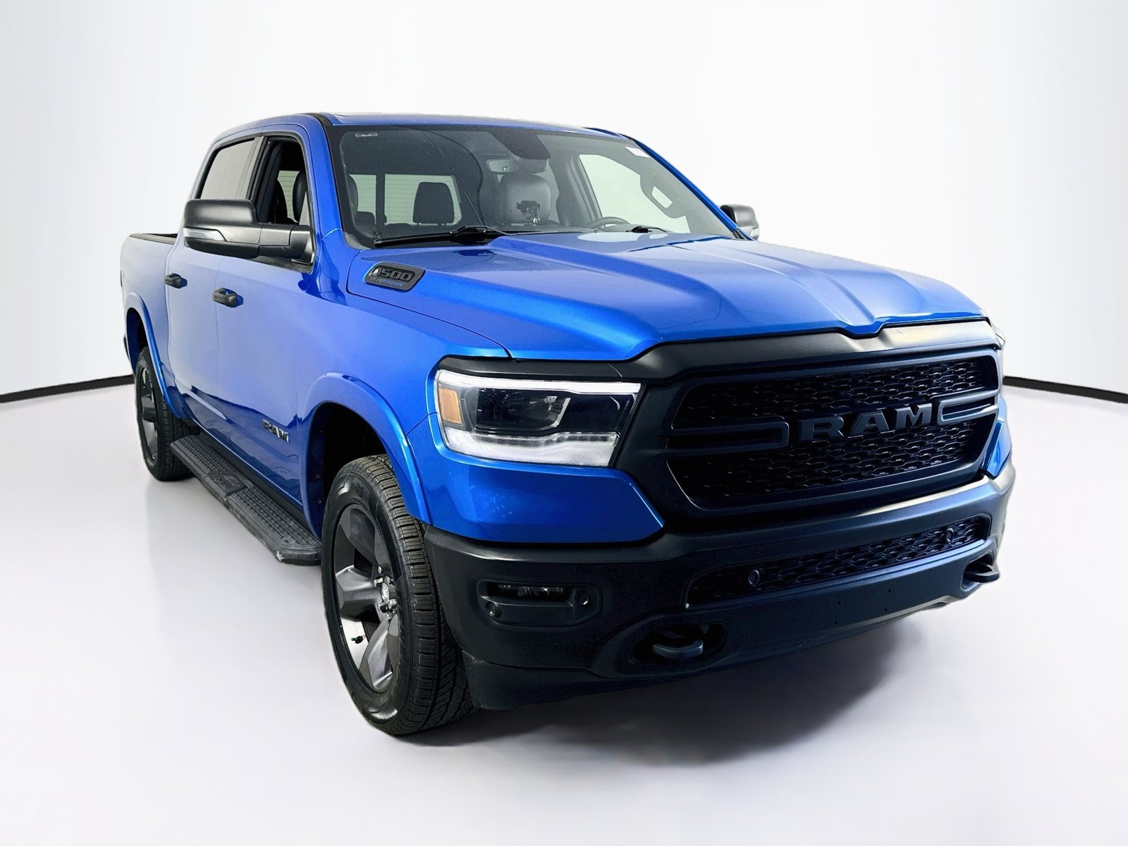 Used 2023 RAM 1500 Big Horn AWD/4WD image 3