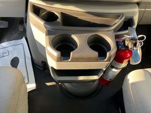 Used 2013 Ford E-350 and Econoline 350 XL image 16