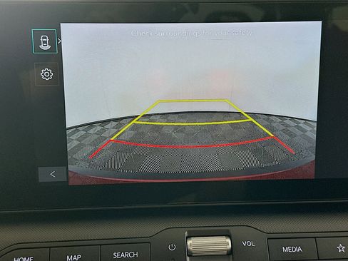 Used 2025 Kia K4 LXS image 23