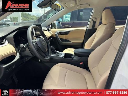 Certified 2025 Toyota RAV4 LE AWD/4WD image 20