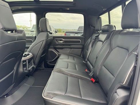 New 2026 RAM 1500 Laramie AWD/4WD image 31