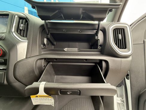 Used 2023 Chevrolet Silverado 2500 LT w/ Convenience Package image 11