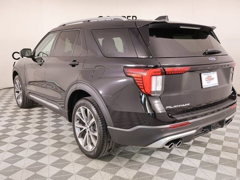 Used 2025 Ford Explorer Platinum w/ Ultimate Package image 25