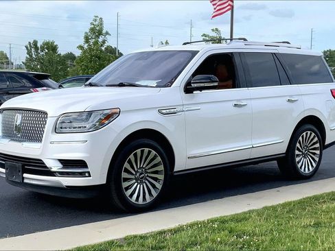 Used 2018 Lincoln Navigator Reserve AWD/4WD image 5