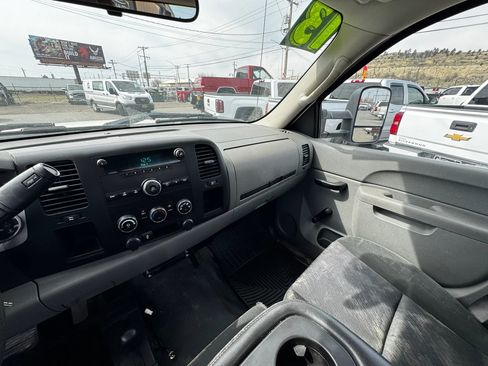 Used 2013 Chevrolet Silverado 2500 W/T w/ Snow Plow Prep Package image 17