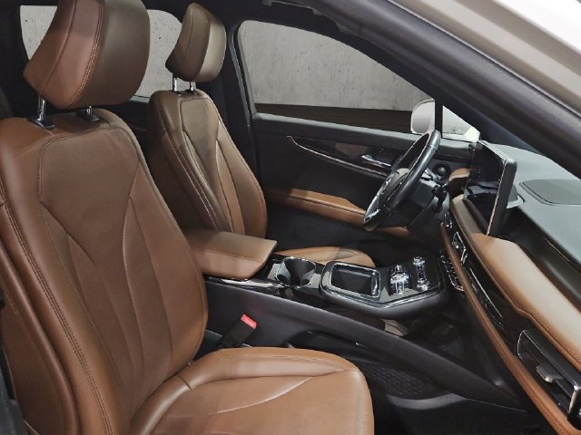 Used 2023 Lincoln Nautilus Reserve w/ Equipment Group 201A AWD/4WD image 20