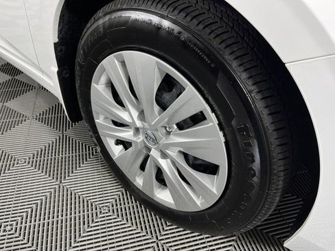Used 2025 Nissan Sentra S FWD image 12