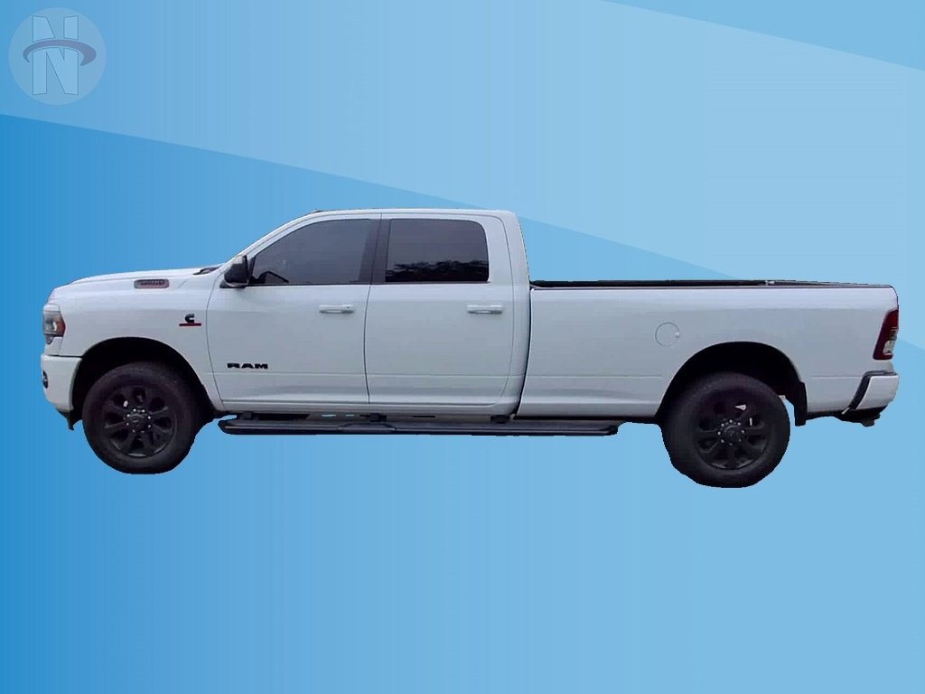 Used 2022 RAM 3500 Big Horn w/ Night Edition AWD/4WD image 5