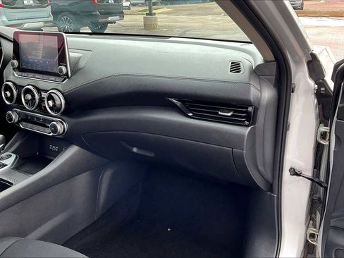 Used 2023 Nissan Sentra SV image 17