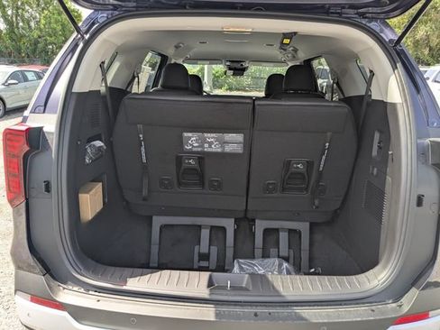 New 2026 Kia Carnival FWD image 10