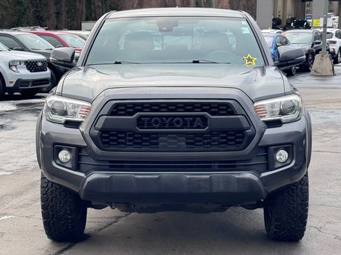 Used 2019 Toyota Tacoma TRD Off-Road image 17
