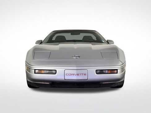 Used 1996 Chevrolet Corvette Coupe RWD image 2