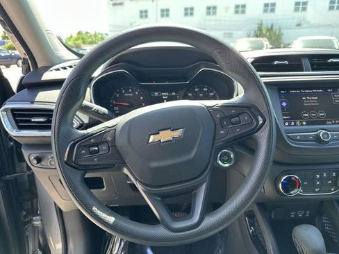 Certified 2023 Chevrolet TrailBlazer LT FWD image 12