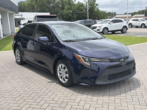 Used 2020 Toyota Corolla LE FWD image 6